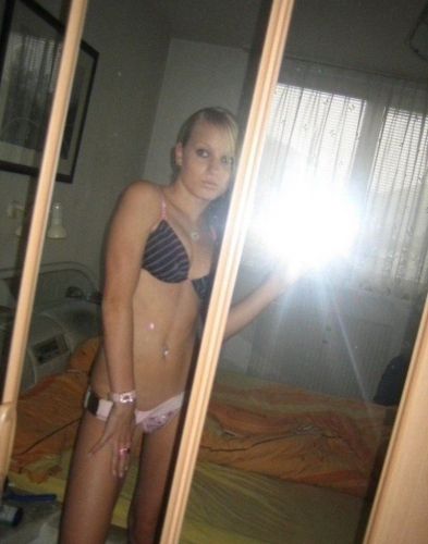 Индивидуалка Питера Марина с 2 размером груди предлагает интим услуги у метро Ломоносовская  +7(911)830-07-53 