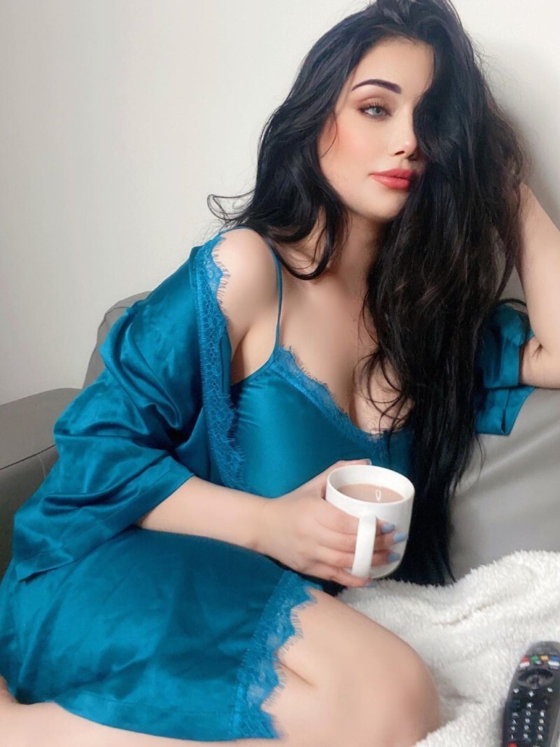 Проститутка Питера Апельсинка с 2 размером груди предлагает интим услуги у метро Проспект Славы  8(932)265-97-37 