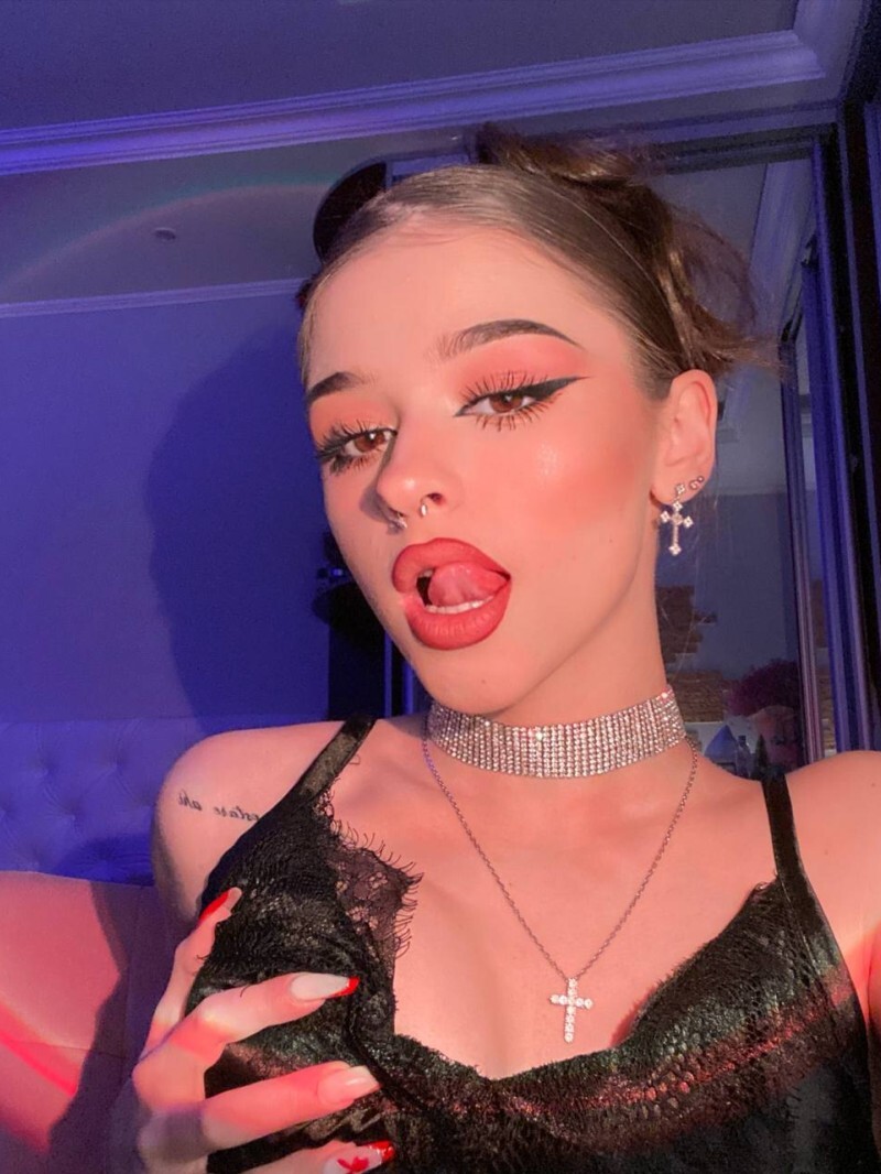 Проститутка Питера Маня с 1 размером груди предлагает интим услуги у метро Петроградская  +7(911)737-42-93 - фото 2